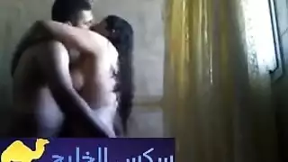 العربية: xxx مصري: شرج وجنس فموي تحت دش ساخن