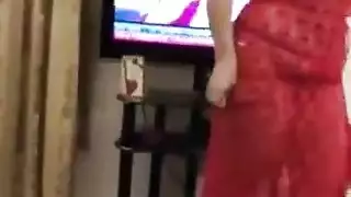 رقصة عارية من مصرية مثيرة ترتدي نقاب ذات مؤخرة ممتلئة