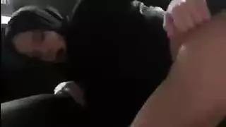 فتاة محجبة تراقب: سكس عربي منزلي حقيقي مع محجبات