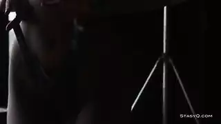 كل شبر من هذا الجسد الإباحي هو شهوة محضة