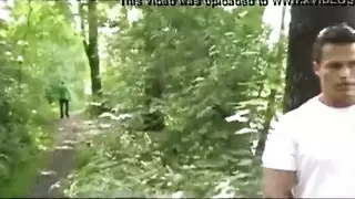 لواط في طريق عام و نيك امام الملا بين شابين لوطيين و مثليين