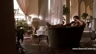 إباحية نجوم هوليوود: أنجلينا جولي في فيلم صريح مترجم