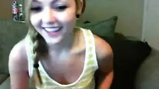 عاهرات المستشفى جماع جماعي على سرير الفحص