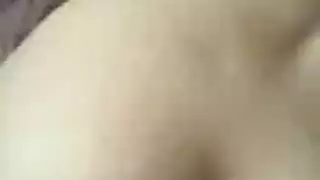 كاميرا ويب إباحية: فتاة عربية تفرخ وجنتيها للمشاهدين