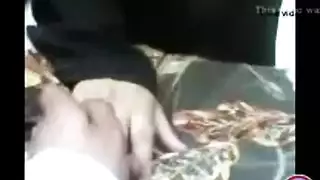 أفلام سكس عربي للمراهقين: شباب جامحون ومثارون يمارسون الفاحشة