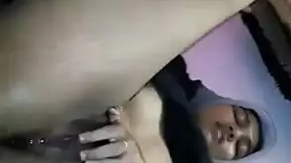 سكس مصرى ولية محجبة تتناك في ميكروباص ويقولها ايه اللعب ده يابت نيك محجبات مصري سكس في الباص المصري