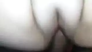 رجل مصري يأخذ عشيقته المتوحشة إلى الجنة