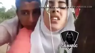 شباب عرب في مشاهد جنس جماعي صريحة