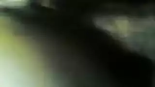 سماح تتعمق في قضيب ضخم قبل أن يتم تدمير مهبلها المشدود