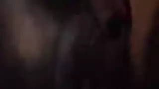 جلسة إيلاج مزدوج للهواة تتحول إلى جماع جماعي لكل الثقوب