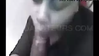 كاميرا تجسس تكشف نيك حلق متطرف