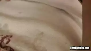 تبدأ بوسات ساخنة وبطيئة