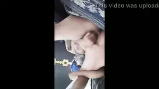 وراء الحجاب: عرض كاميرا الويب للجنس الشرجي المزدوج لنجمة إباحية عربية