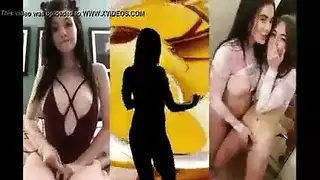 فتيات الكلية يتدربن على الشرج بقضيب اصطناعي ضخم