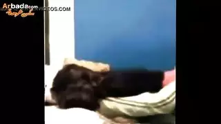مصريه تعيط وتصرخ بجد من الوجع الواد هريها