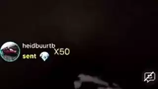 جميلة آسيوية داكنة بشعر شرجي تأخذ دق شرج قاسٍ