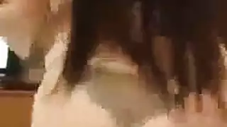 شهوة حيوانية مزدوجة: مشاركة قضيب ضخم في فعل وحشي صريح