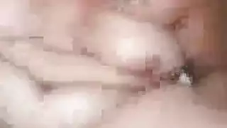 شقراء فاتنة تستمتع بحمام ساخن ولعب مهبلي