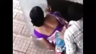 إيحاءات جنسية صريحة حيوانية: أخذ قضيب الحصان