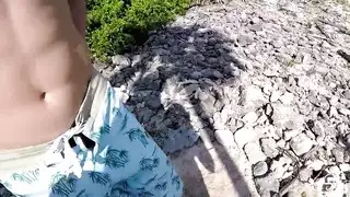 بنت جميله بيضاء معا زب اسود