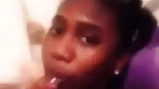 فعل حلقي عميق مع عاهرة كورية وقضيب عملاق