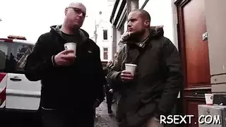 نجوم إباحة عالميون يأخذون أحجام ضخمة