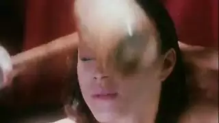 خيال الوحش الإباحي مع فعل نسائي مزدوج