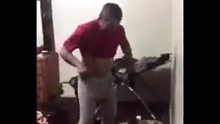 ‫فاجرة المترو: نيك وجه عنيف وقذف داخلي‬