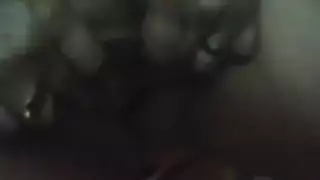 مثلية مراهقات: بنات تشيليات تشارك زب واحد