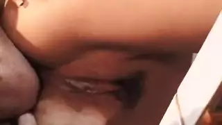 وصفة أمي السرية: سحاق على طاولة المطبخ