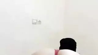 نيك فتاة صغيرة مترجم عربى