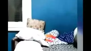 أخ ينيك اخته مرهقة يستغل خروج أهله وينك اختو