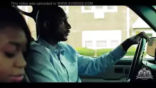 مراهقة تركع لقضيب معلمها الكبير