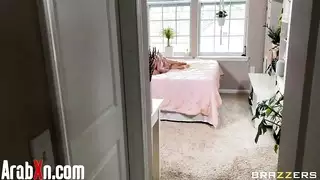 السفير الجاسوس وبناته