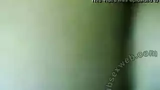 العاهرات يرتدين البنطال الداخلي يؤدي رقصة إباحية لعملاء