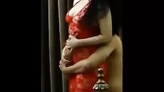 جميلة هندية تتعرض للجماع من زوجها في فيلم منزلي صريح