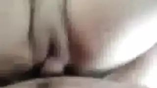 سكس منزلي بغدادي: الزوجة تتوسل للسائل المنوي بينما الزوج يصور