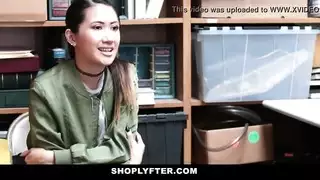 تايوانية فاسق ضيق