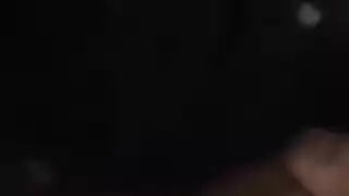 زوجة مثيرة تبلع سائل عشيقها في رحلة شهر العسل