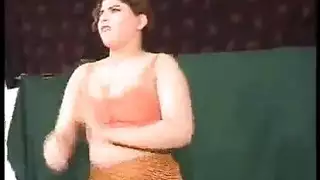 نجمات السكس السوداء الحارقات يتم توفيرهن على ٩٩