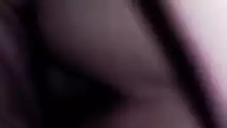 ساخنات عراقيات ممتلئات الجسم يثرثرن على الإنترنت