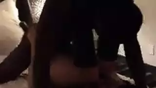 تناك قوي بقضيب غير مختون كبير