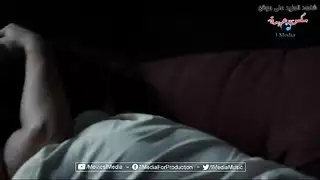 مشهد مثلي جنسي صريح: لقاء روبي وأختها الحار