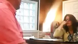 سكس الطالبة مع المدير