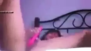 فتاة هاوية horny تمنح deep throat خبير لغريب