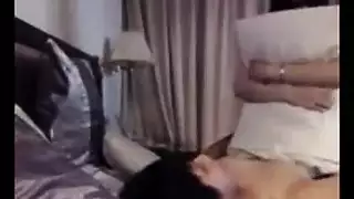 جنس عربي هاوي خام مص قضيب ووضعية كلبية