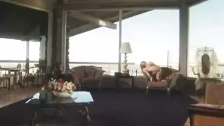 جوليا لوكس الشقراء تُملأ في كلا الفتحتين