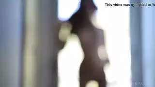 الكاميرا الخفية لرأس حمراء: تحب كل بوصة من ذلك القضيب الأسود الكبير