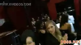 جنس مباشر: محجبات صغيرات يتم تناكهن