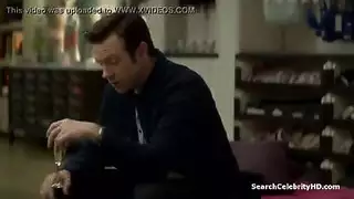 جلسة جنس صريح لرايلي ريد في تاكسي مع سائق مثير